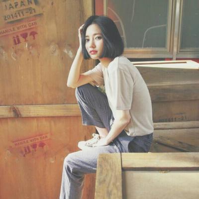 27张短发少女头像合集 仙气感拉满的短发小仙女头像