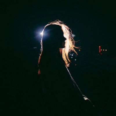 24张简约又温柔的女生头像合集