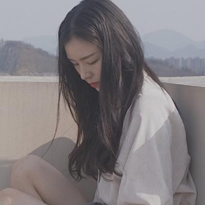 21张氛围感拉满的失落女生伤感意境头像