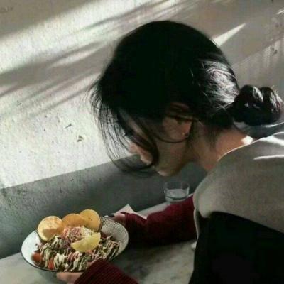 女生简约个性头像合集！12张高清少女头像图分享