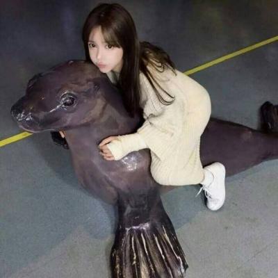 22张高清清新长发美女头像 氛围感拉满的女生头像合集