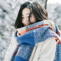 15张雪中女生QQ头像 氛围感拉满的雪景女生头像合集