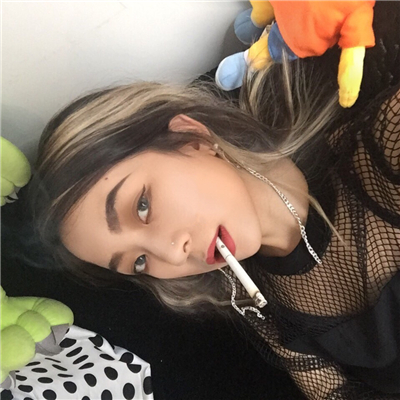 22张高清女生霸气冷酷头像 适合当QQ头像的好看款式