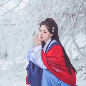 21张高清唯美古风女生头像 氛围感拉满的古风女头大图
