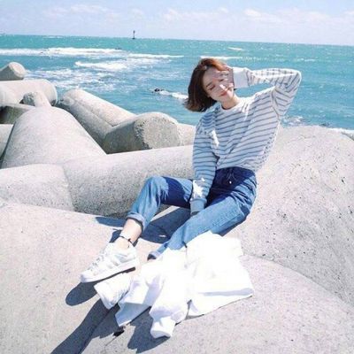 带着大海背景的清新女生QQ头像 10张氛围感拉满