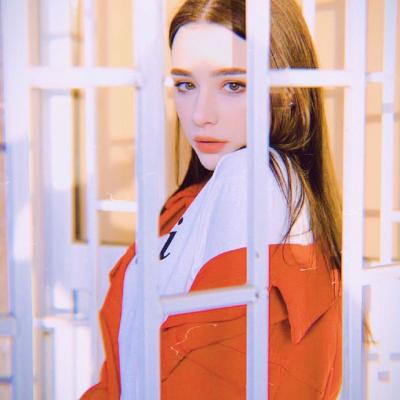 21张气质感拉满的高清欧美女生头像 个性氛围感拉满