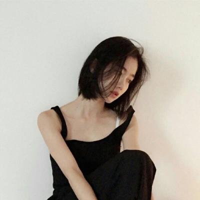 26张高清清新风！女生短发侧脸头像合集