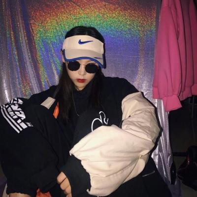 女生超拽个性头像合集！17张高清质感图直接存