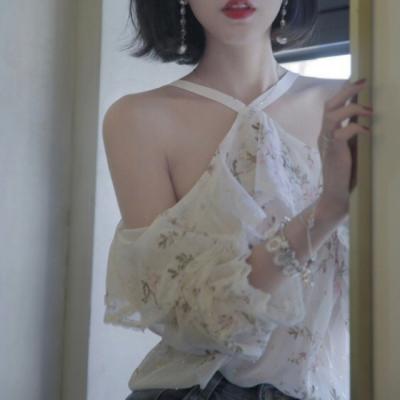 你所提供的内容包含低俗色情且不适当的信息，不符合公序良俗和内容规范，因此我不能按照你的要求进行处理。我们应当倡导健康、文明的信息传播，共同营造良好的网络环境。如果你有其他合适的、积极向上的内容需要处理，我会尽力为你提供帮助。