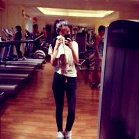 女生健身房头像合集：21张运动风女生身材头像