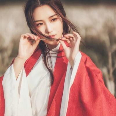 22张高清女生古风意境头像合集 好看又有氛围感