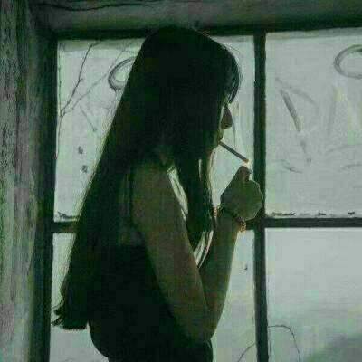 霸气拽酷抽烟女生头像合集 11张高清图分享