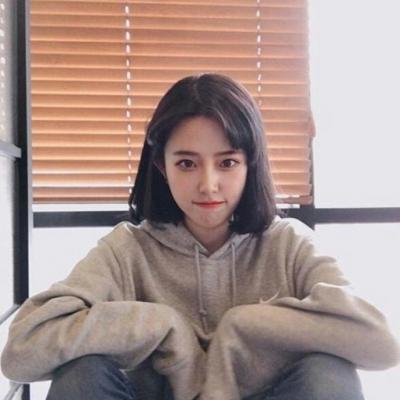 18张高清小清新短发女生头像合集