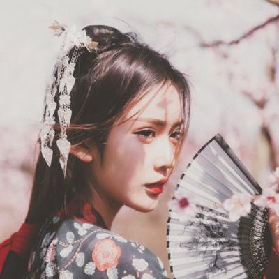 23张高清好看的女生古风微信头像，氛围感拉满
