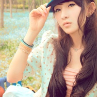 18张温柔氛围感拉满的暖色系女生头像合集