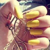 适合美甲师用的创意彩色美甲头像 共19张女生头像