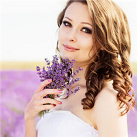 12张手拿薰衣草的唯美女生头像合集