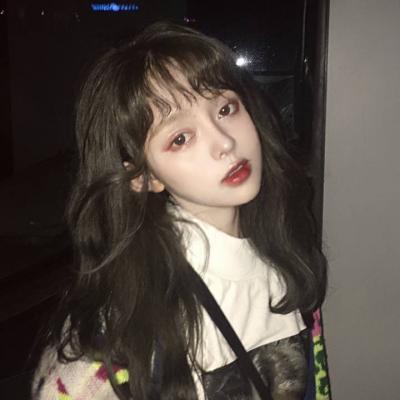 21张氛围感拉满！成熟女生忧郁眼神头像合集