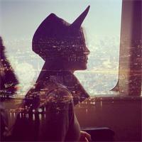 带伤感氛围感的女生QQ头像合集 12张朦胧意境款