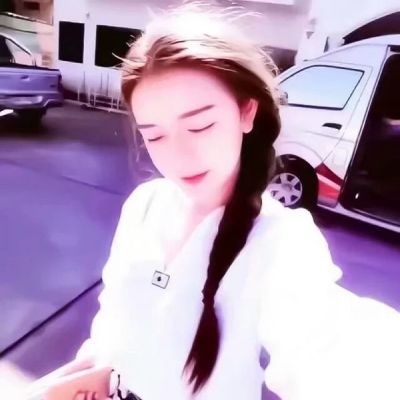 26张清纯可爱女生QQ头像 高清好看又百搭