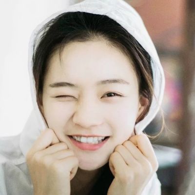 13张氛围感拉满！女生阳光微笑QQ头像高清唯美合集
