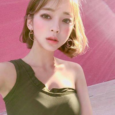 原宿风粉色系女生头像合集，16张氛围感拉满的风格头像