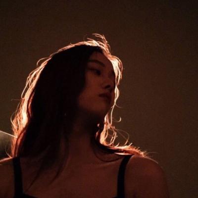 21张高清霸气孤傲女生QQ头像 冷感拉满的孤独感头像合集