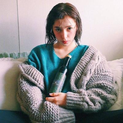 24张高清气质款欧美风女生头像合集