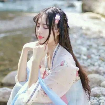 17张高清好看的真人古风女生头像