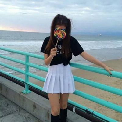 33张高清欧美原宿风女生头像 好看又有格调