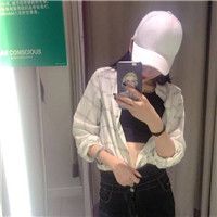 27张超飒女生戴帽背影头像 当下超流行的霸气款