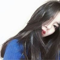 16张淡雅红唇女生QQ头像 氛围感拉满