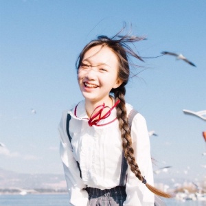 28张清新爱笑女生气质头像 高清质感小清新风格