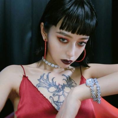 女生霸气超拽头像合集！36张高清有范儿的拽姐头像分享