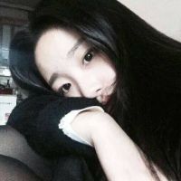 16张淡雅红唇女生QQ头像 氛围感拉满