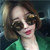 戴墨镜女生头像合集！23张气场拉满的酷飒造型