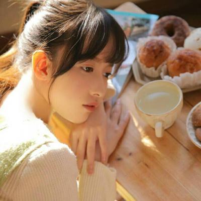 21张高清清纯女生头像 氛围感拉满的唯美头像合集