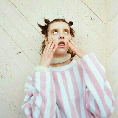 21张欧美搞怪个性女生头像 高清大图合集