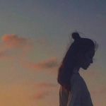 30张高清女生意境背影头像 氛围感拉满的女头合集