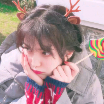 24张帅气可爱女生高清头像合集