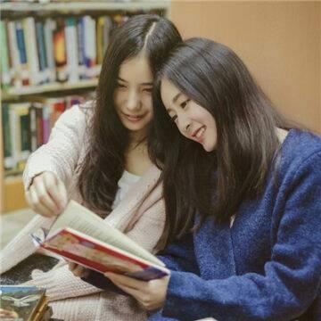 12张氛围感拉满的亲密闺蜜头像，高清又好看