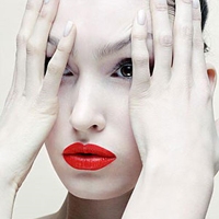 18张霸气红唇女生头像合集 又美又飒超吸睛