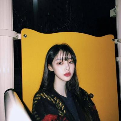 36张高清性感女人味女生头像合集