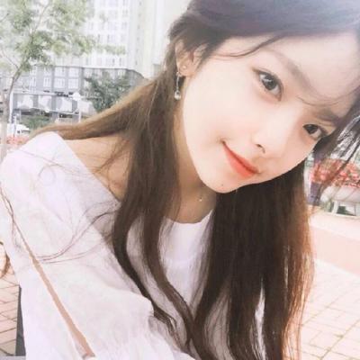 22张高清小清新闺蜜头像 氛围感拉满的女生头像合集