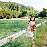 18张清新文艺风女生头像 适合当微信头像的文艺女青年素材