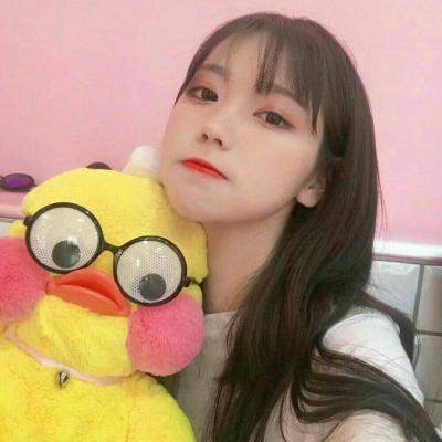 10张高清单人女生闺蜜头像 适配QQ的两人配对款