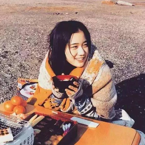 旅途中的女生专属单张头像分享