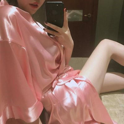 31张酷感露肩女生部位头像 高清无水印直接用
