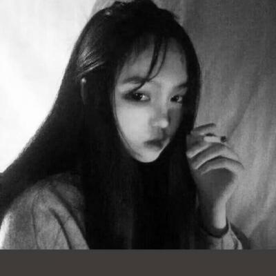 自带女王气场！10张抽烟女生高清头像分享
