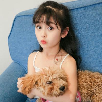 抱着宠物的可爱小女孩头像合集 软萌感拉满
